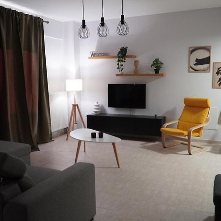 Modern Apartment In Οld Τown เทสซาโลนิกิ ภายนอก รูปภาพ