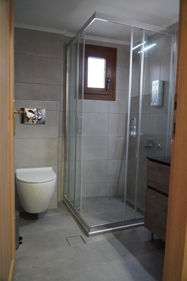 Modern Apartment In Οld Τown เทสซาโลนิกิ ภายนอก รูปภาพ