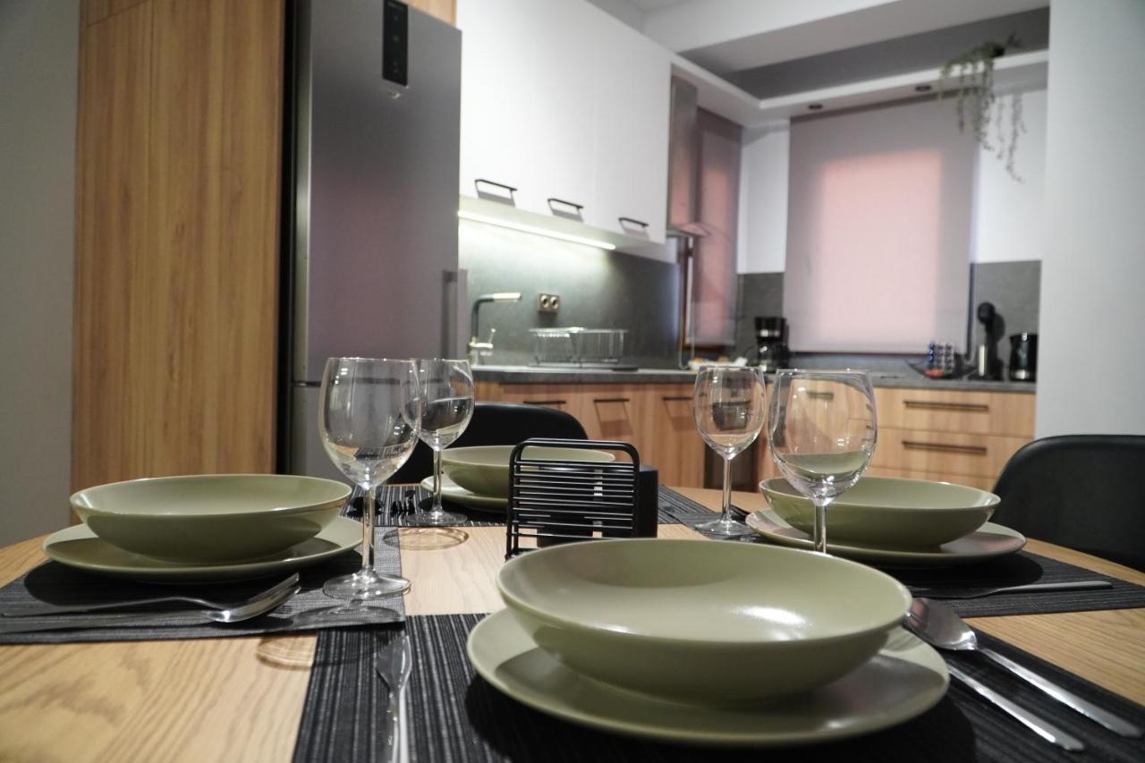 Modern Apartment In Οld Τown เทสซาโลนิกิ ภายนอก รูปภาพ